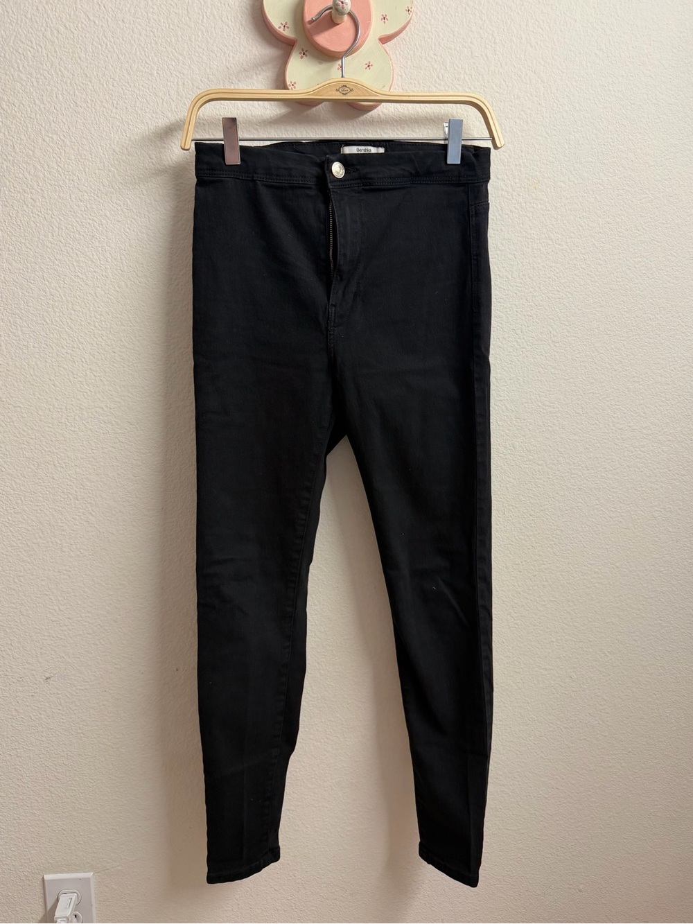 Bershka Women's Black Skinny Jeans